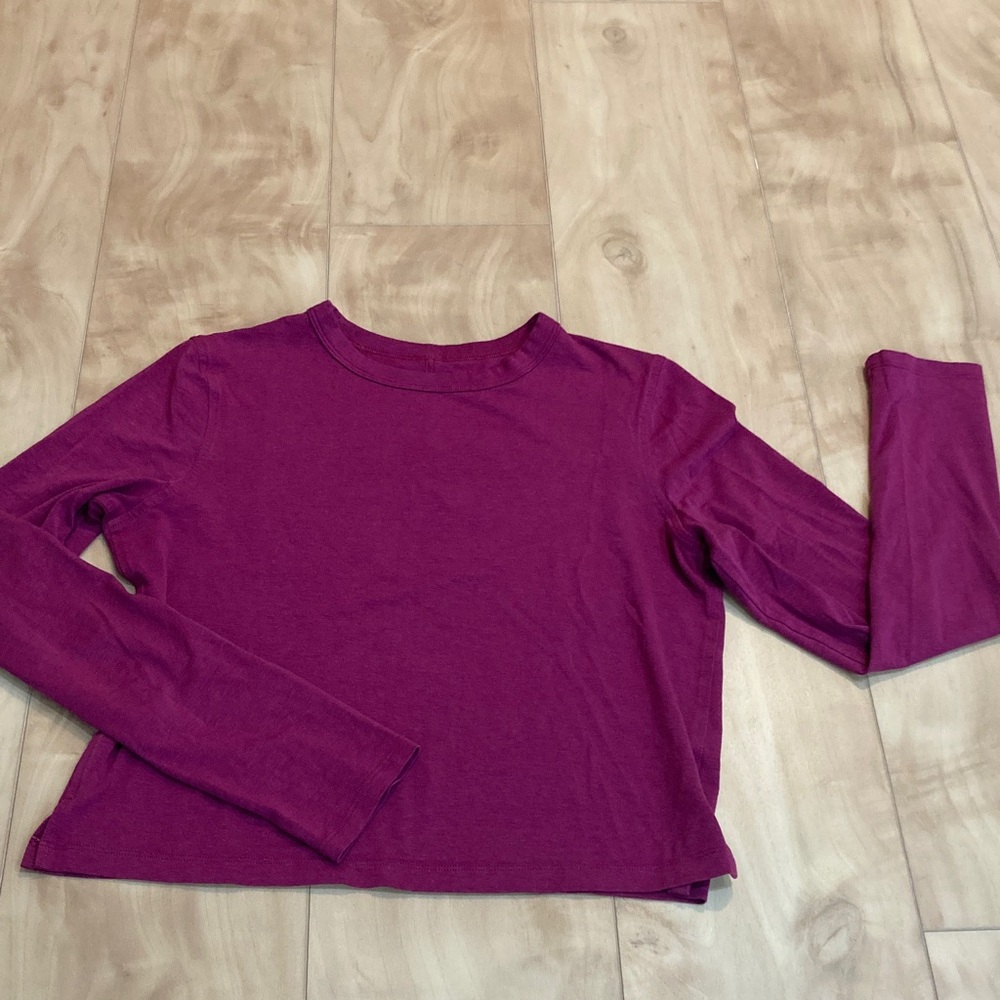 Lululemon long sleeve tee